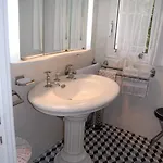 Juan Les Pins Near Cannes Beaches 18-20 Guests