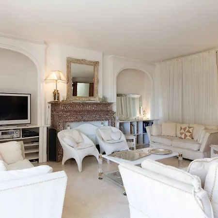 Villa Juan Les Pins Near Cannes Beaches 18-20 Guests Antibes