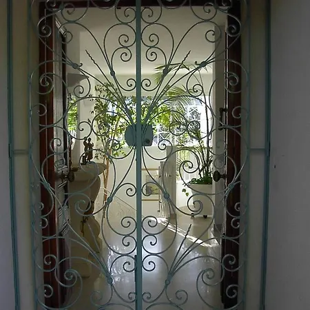 Juan Les Pins Near Cannes Beaches 18-20 Guests *