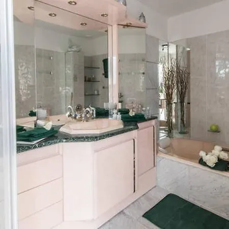 Villa Juan Les Pins Near Cannes Beaches 18-20 Guests