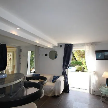 Juan Les Pins Near Cannes Beaches 18-20 Guests * Antibes